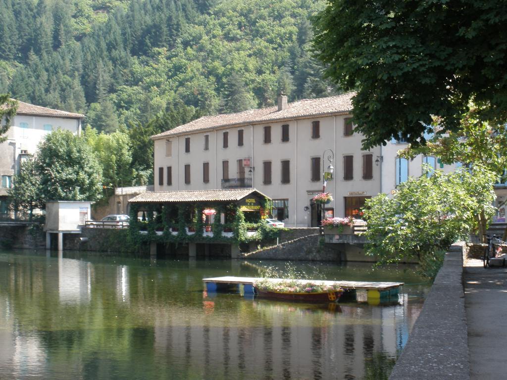 Les Bruyeres Hotel Valleraugue Buitenkant foto